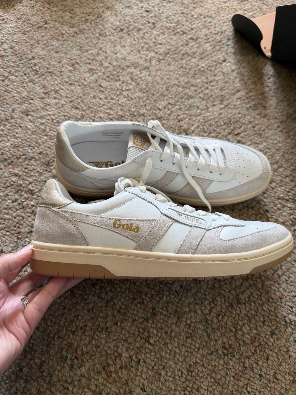 Gola Women's White and Tan Retro Low-Top Sneakers - Picture 1 of 7